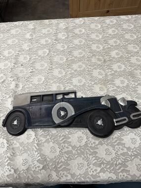 Vintage 19” Die Cast Wall Hanging Antique Auto Car Whitehall 1973 Collectible